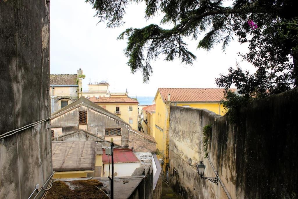 Minisuite F-house Vicino Al Duomo Di Salerno