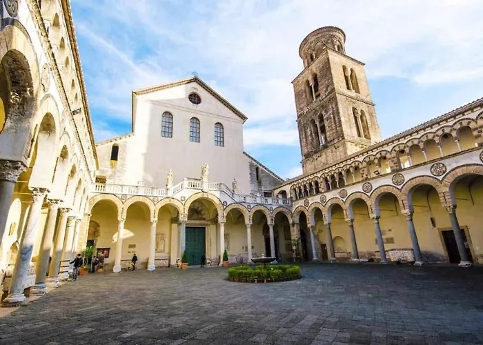 Minisuite F-House Vicino Al Duomo Di Salerno